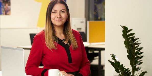Катерина Шопова директор Човешки ресурси на Лидл България стана победител в надпреварата за HR Мениджър 2022 в Career Show Awards